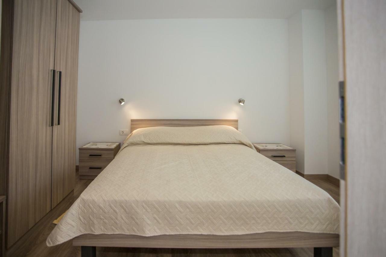 Holiday Home Zora Вишнян Екстер'єр фото