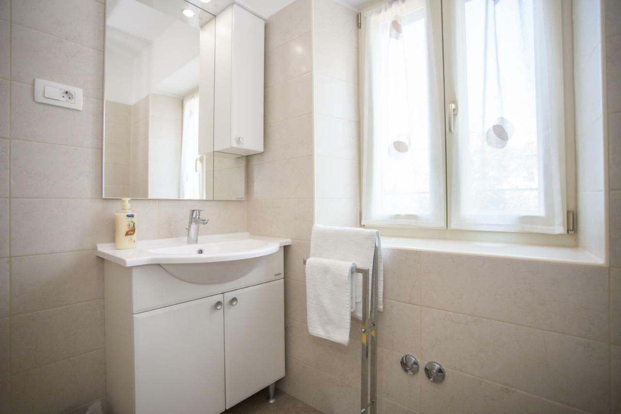 Holiday Home Zora Вишнян Екстер'єр фото