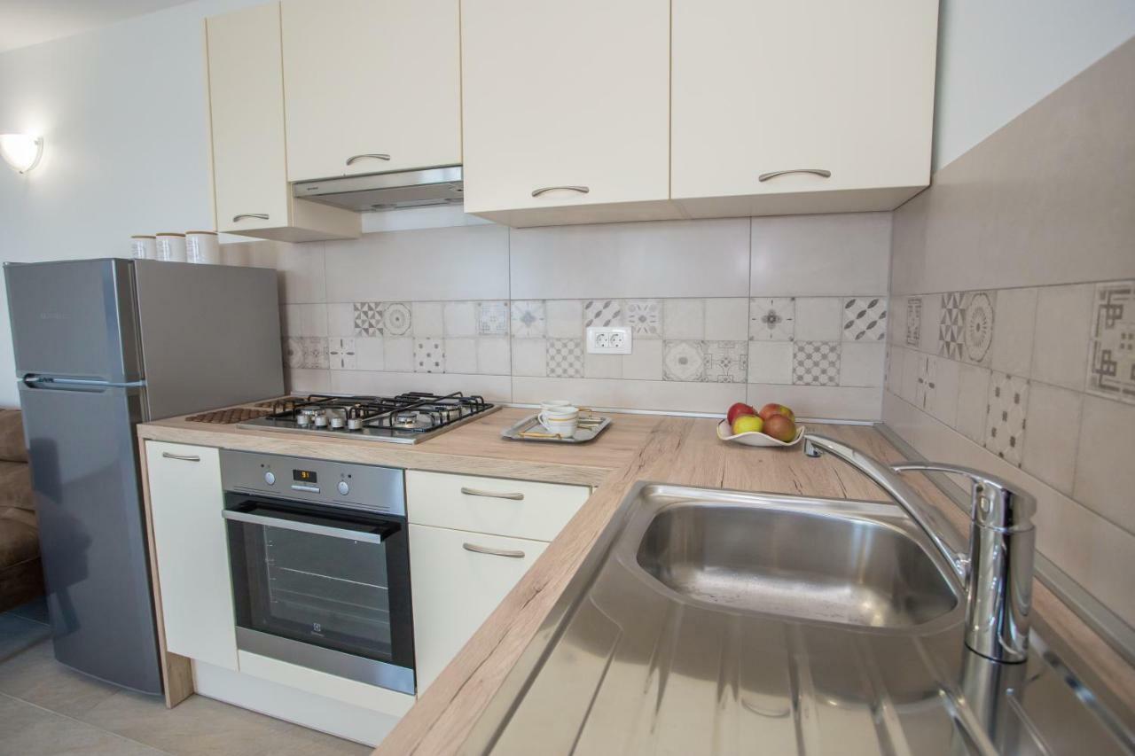 Holiday Home Zora Вишнян Екстер'єр фото
